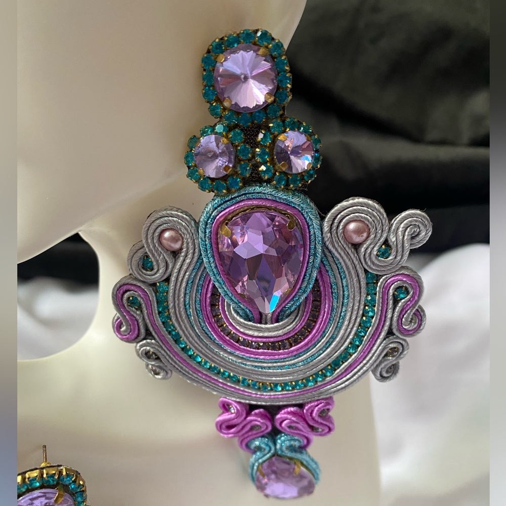 Elegant Purple and Silver Statement Earrings - Picture 2 of 3